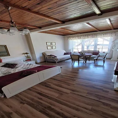 Cozy 600m From The Sea, Appartement